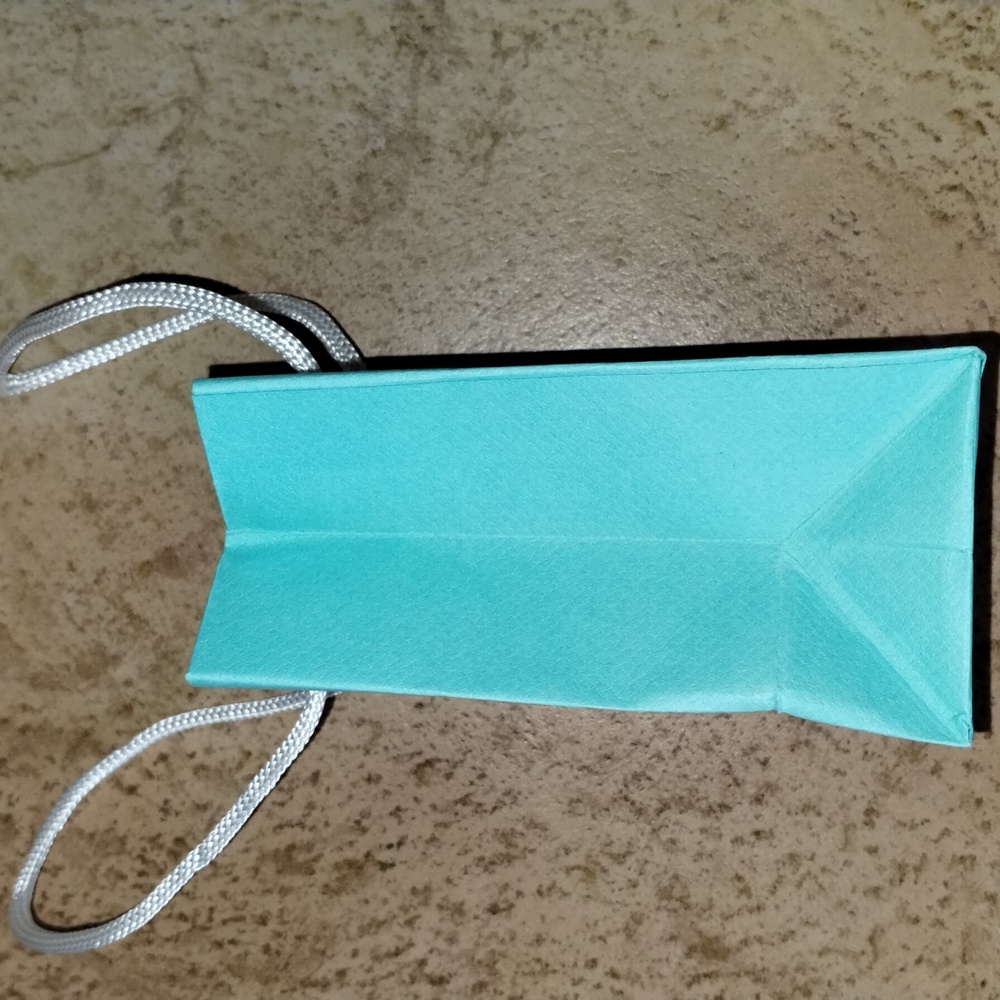 Tiffany Gift Set - Picture 4 of 15